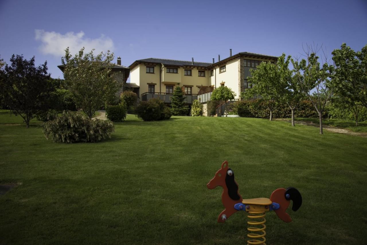 Hotel Hacienda Llamabua Navia Bagian luar foto