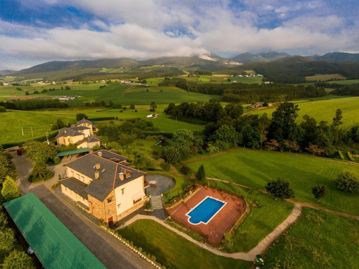 Hotel Hacienda Llamabua Navia Bagian luar foto