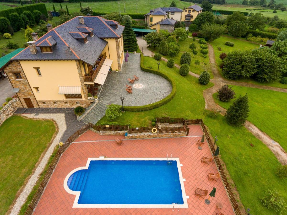 Hotel Hacienda Llamabua Navia Bagian luar foto