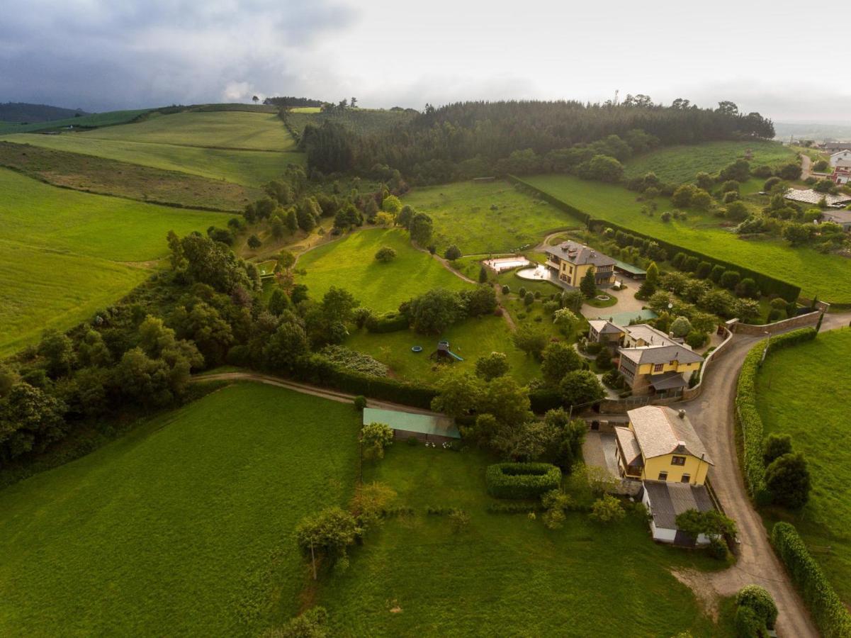 Hotel Hacienda Llamabua Navia Bagian luar foto