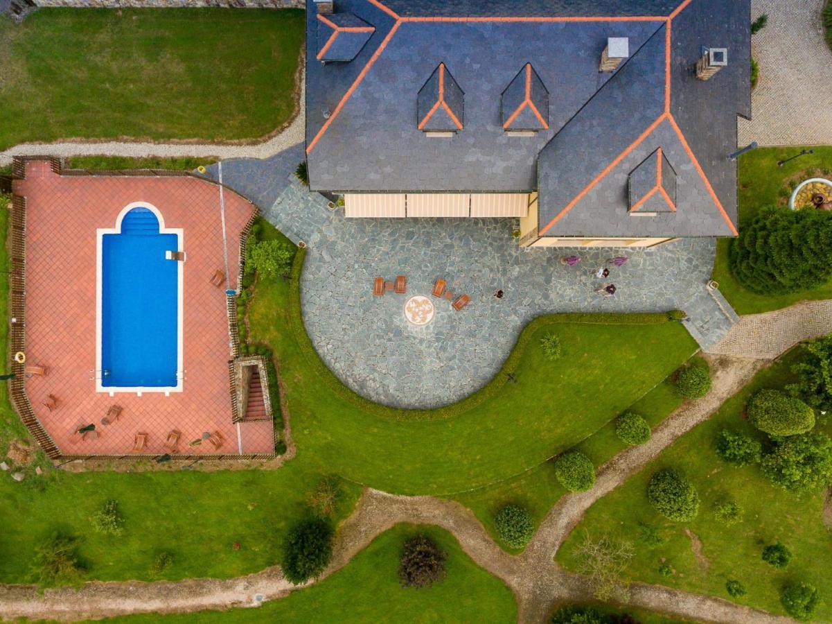 Hotel Hacienda Llamabua Navia Bagian luar foto