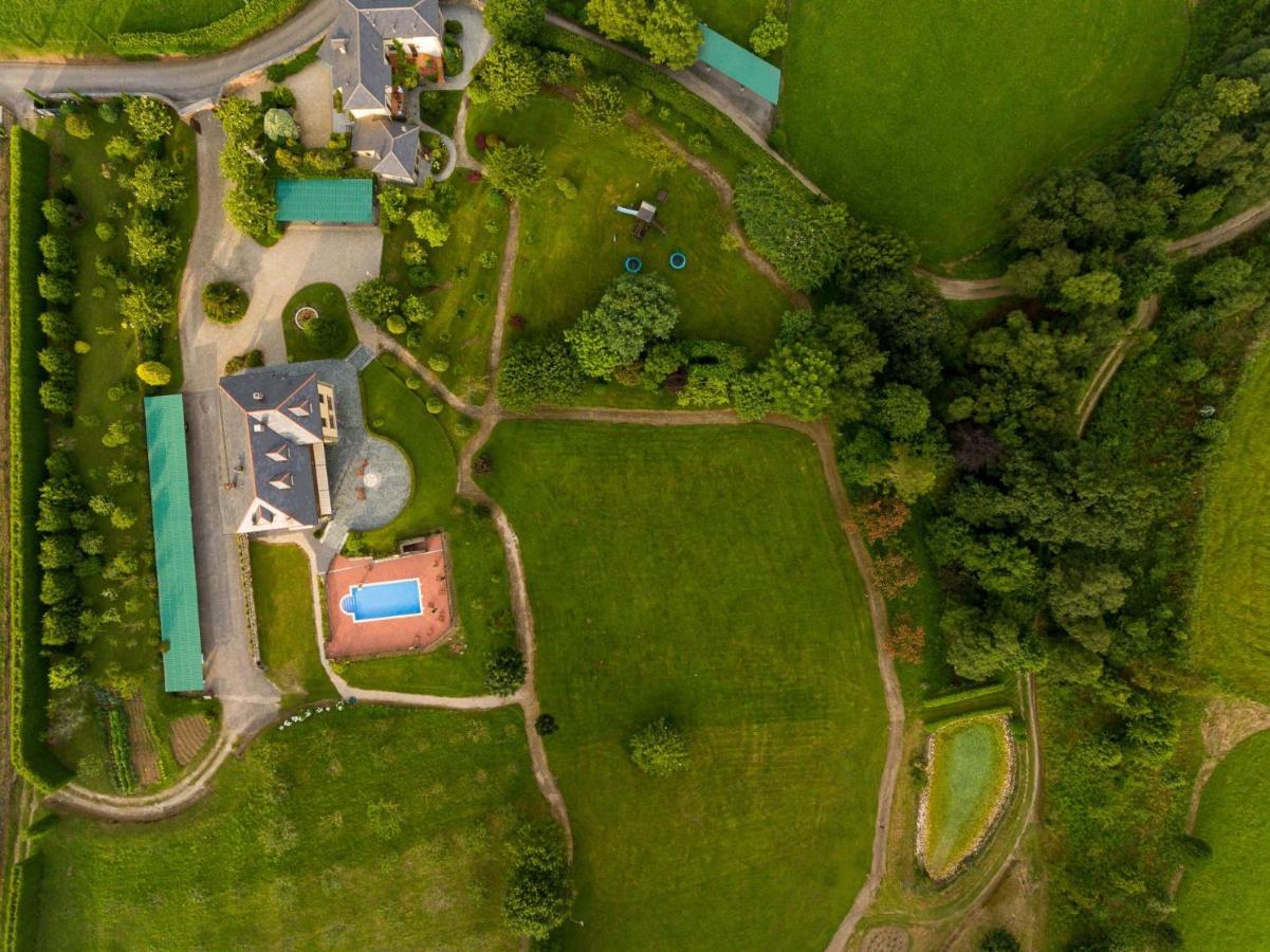 Hotel Hacienda Llamabua Navia Bagian luar foto