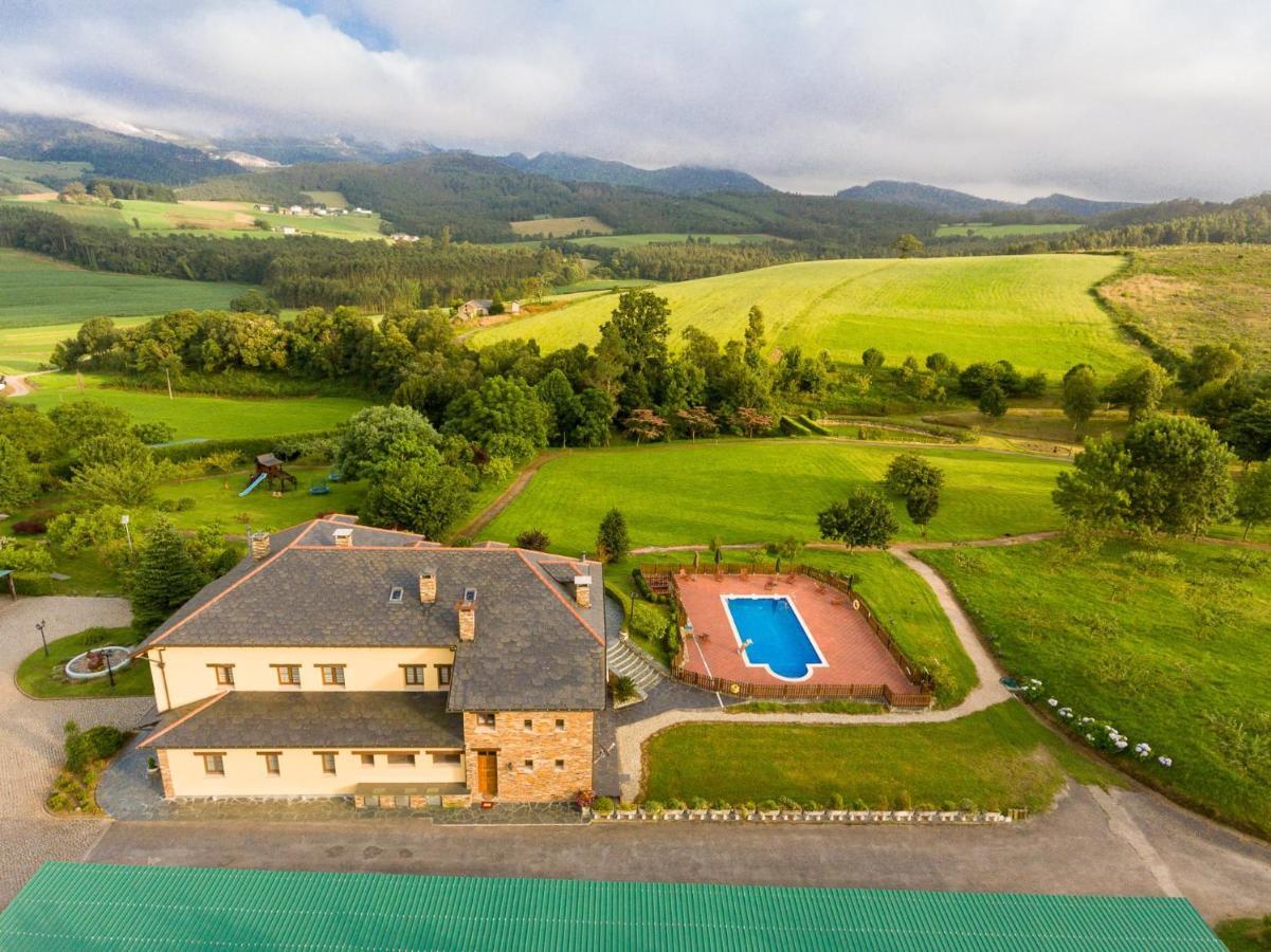 Hotel Hacienda Llamabua Navia Bagian luar foto